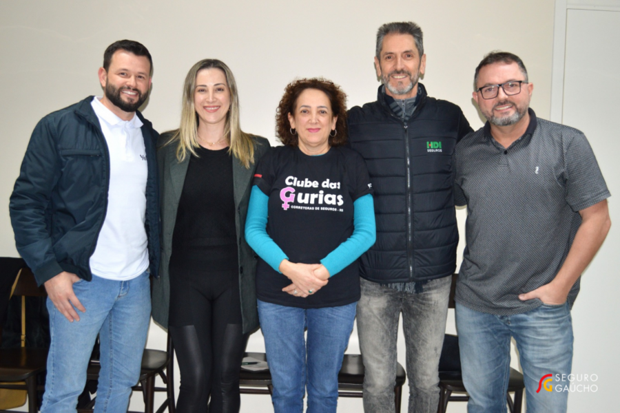 clube-das-gurias-realiza-confraternizacao-na-sede-do-grupo-hdi-em-porto-alegre