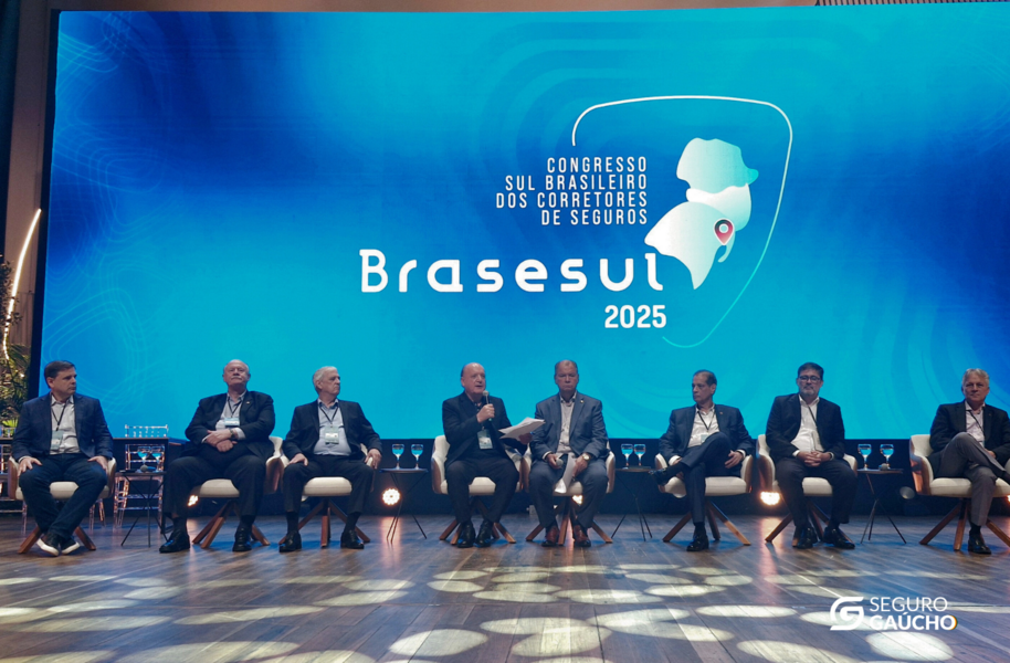 autoridades-e-especialistas-debatem-protecao-e-acessibilidade-no-mercado-de-seguros