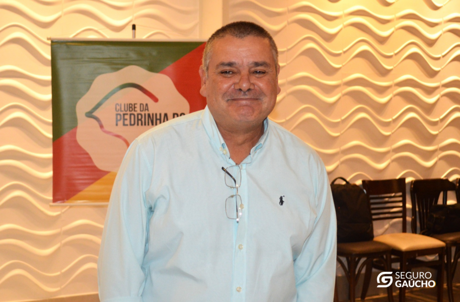 fernando-menezes-relembra-sua-trajetoria-profissional-em-jantar-do-clube-da-pedrinha