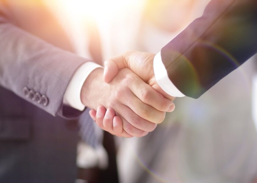 ens-e-grupo-a12-lancam-universidade-de-negocios-e-seguros