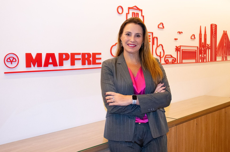 mapfre-realiza-encontro-do-outubro-rosa-com-corretoras-e-palestra-de-laura-muller