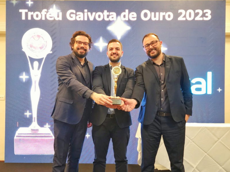 plataforma-de-gestao-de-frotas-da-delta-global-recebe-trofeu-gaivota-de-ouro