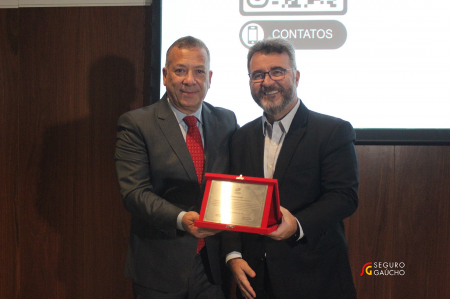 em-grande-estilo-primeiro-evento-da-nova-diretoria-do-cvg-rs-teve-palestra-com-jorge-nasser
