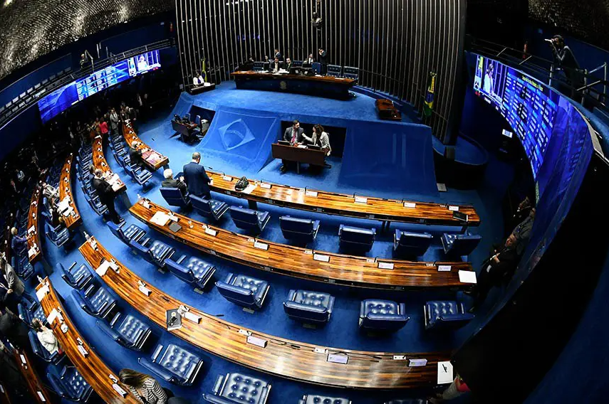 senado-desarquiva-projeto-que-regula-contratos-de-seguros