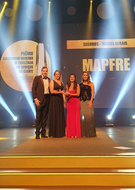 mapfre-conquista-premio-consumidor-moderno-2022